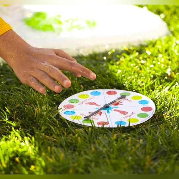 New • Unopened • Twister Splash • Ages 6 + - Picture 11 of 13